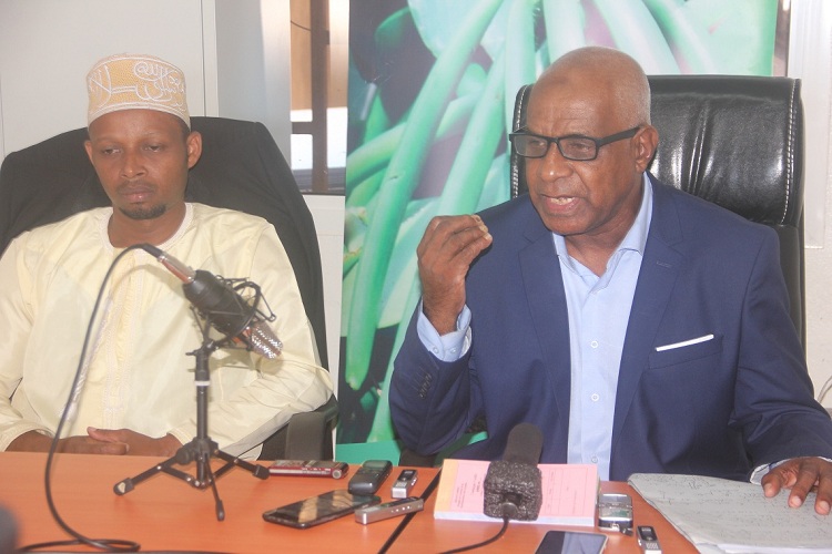 Économie /  L'office national de la vanille contre toute cueillette précoce